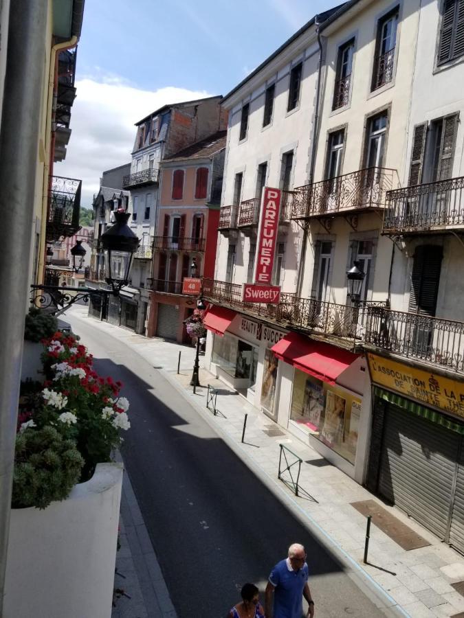 Superbe T3 Avec Parking Et Terrasse En Plein Centre-Ville Lourdes Exterior foto